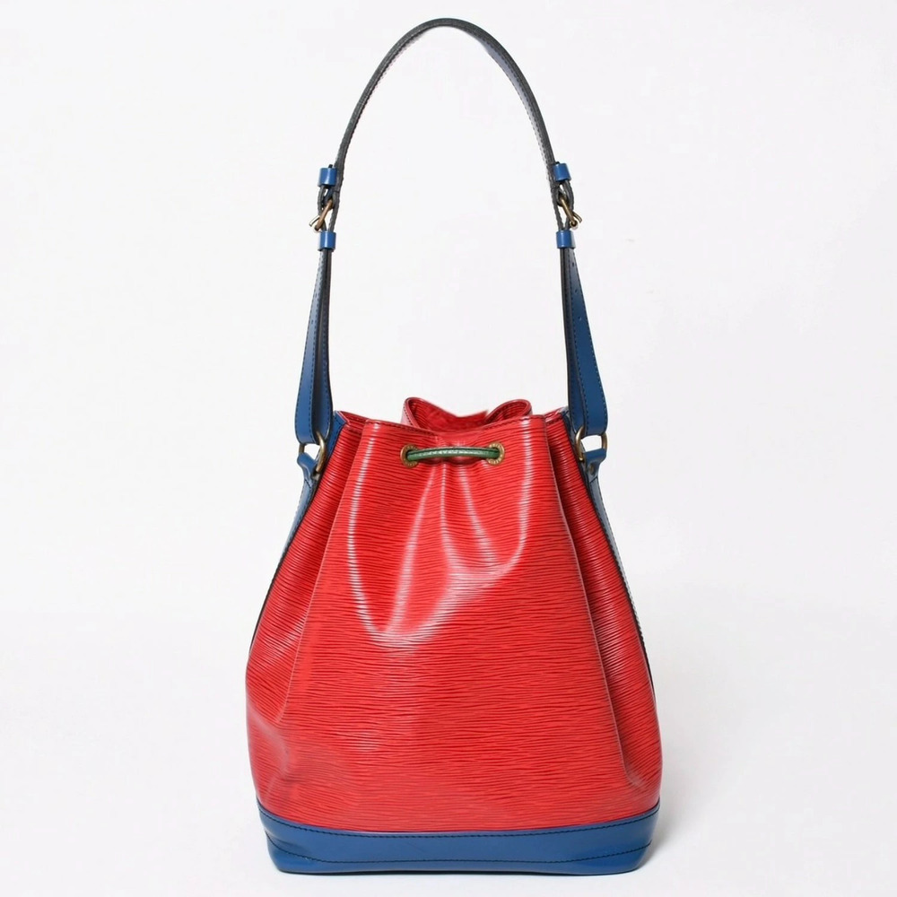 LOUIS VUITTON Epi Noe Tricolor Drawstring Shoulder Bag Multicolor Leather